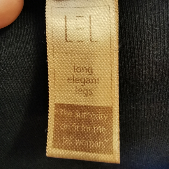 Long Elegant Legs - Medium V neck Tshirt - Picture 3 of 4